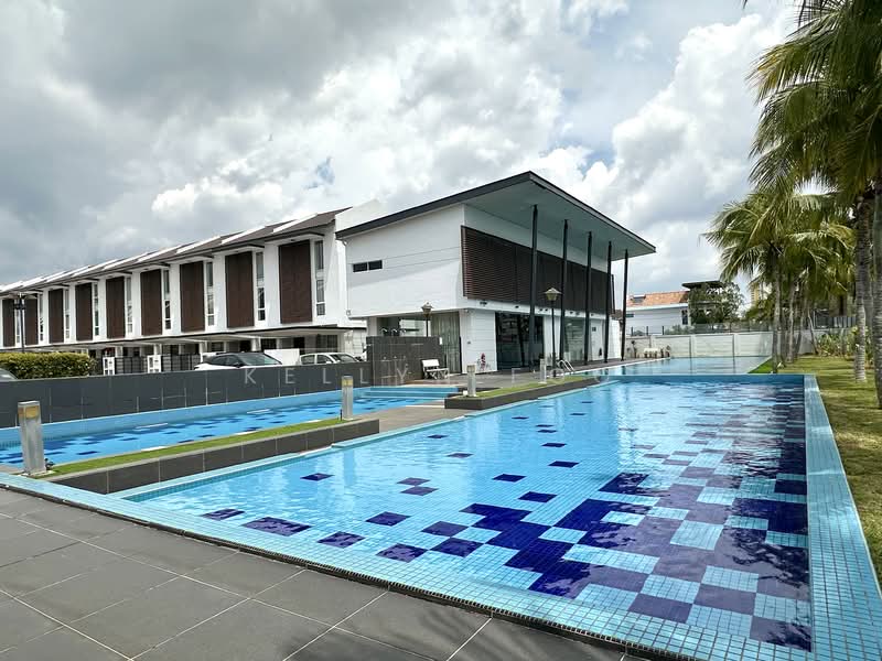 3-storey Terraced House for Sale in Klebang Besar (Klebang) - Kellyn Foo - Exterior - PropertyGuru.com.my