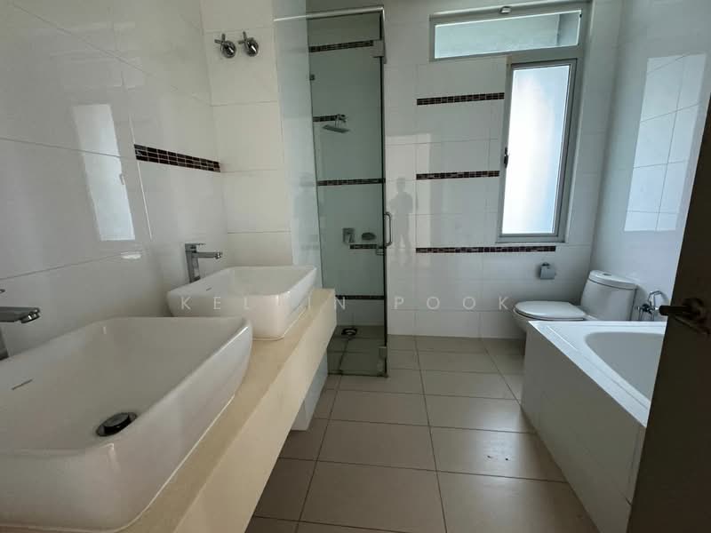 3-storey Terraced House for Sale in Puchong (Selangor) - Kelvin Pook - Bathroom - PropertyGuru.com.my