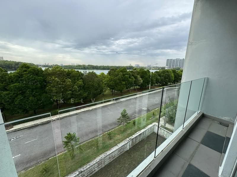 3-storey Terraced House for Sale in Puchong (Selangor) - Kelvin Pook - Balcony - PropertyGuru.com.my