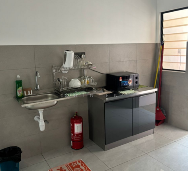 TAMAN PENGKALAN IMPIAN untuk Untuk Disewa - RM 1,500 /bulan, Mac 2026 - Kitchen - PropertyGuru.com.my