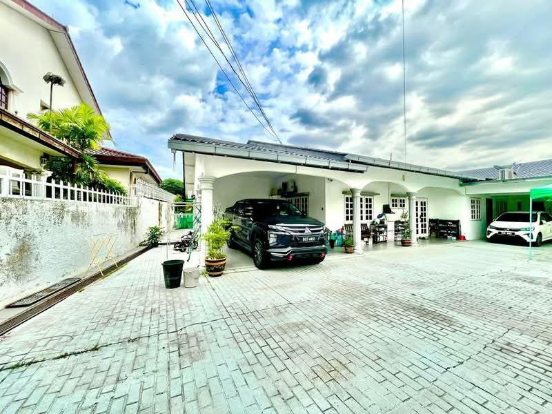 Seksyen 3 untuk Untuk Dijual - RM 1,600,000, Mac 2026 - Exterior - PropertyGuru.com.my