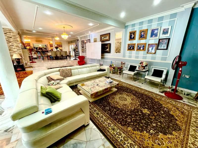 Seksyen 3 untuk Untuk Dijual - RM 1,600,000, Mac 2026 - Living Room - PropertyGuru.com.my