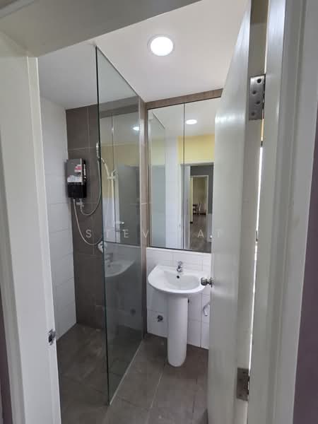 Condominium for Rent at Kingfisher Inanam Condominium - Stev Yap - Bathroom - PropertyGuru.com.my