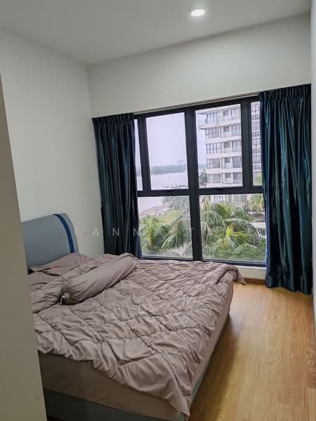 Kings Bay @ Country Garden Danga Bay untuk Untuk Disewa - RM 2,250 /bulan, Mac 2026 - Bedroom - PropertyGuru.com.my