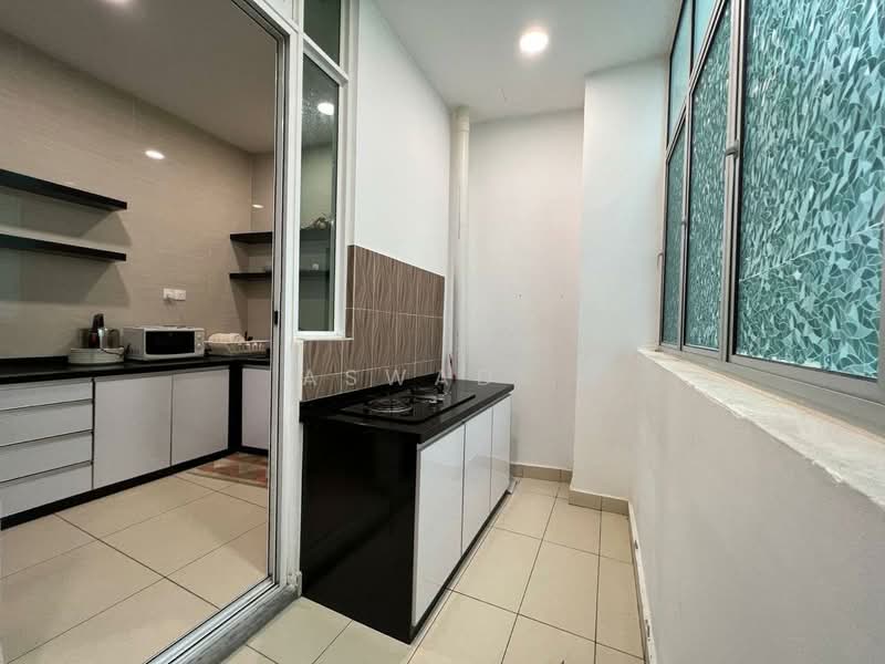 Setia Tri-angle untuk Untuk Dijual - RM 600,000, Mac 2026 - Kitchen - PropertyGuru.com.my