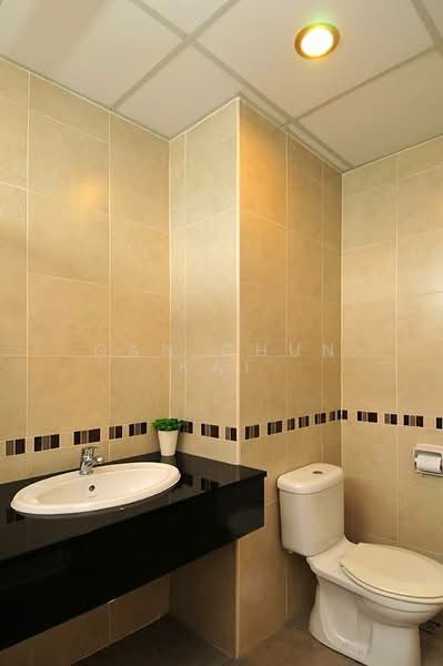 Bayswater Resort Condominium untuk Untuk Disewa - RM 2,600 /bulan, Mac 2026 - Bathroom - PropertyGuru.com.my