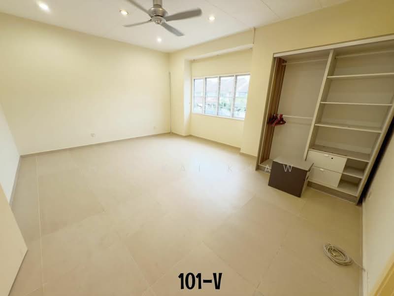 Bukit Rimau untuk Untuk Dijual - RM 749,000, Mac 2026 - Bedroom - PropertyGuru.com.my