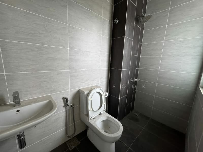 2-storey Terraced House for Sale in Puchong (Selangor) - Kelvin Pook - Bathroom - PropertyGuru.com.my
