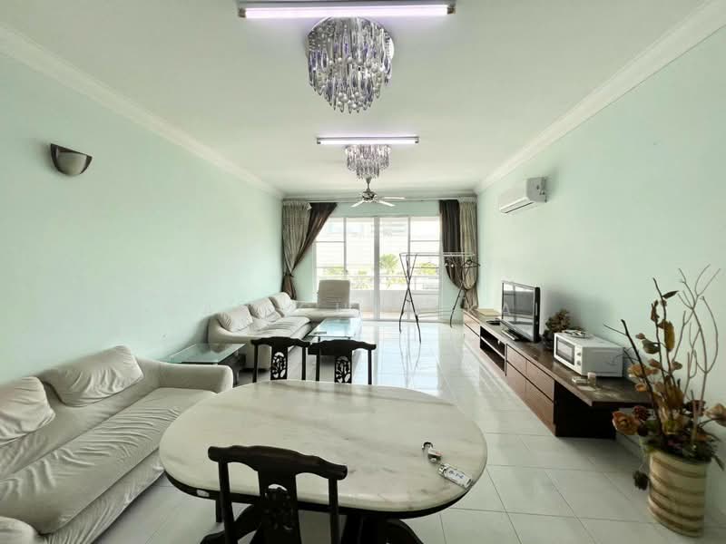 Bayswater Resort Condominium untuk Untuk Disewa - RM 2,500 /bulan, Mac 2026 - Living Room - PropertyGuru.com.my