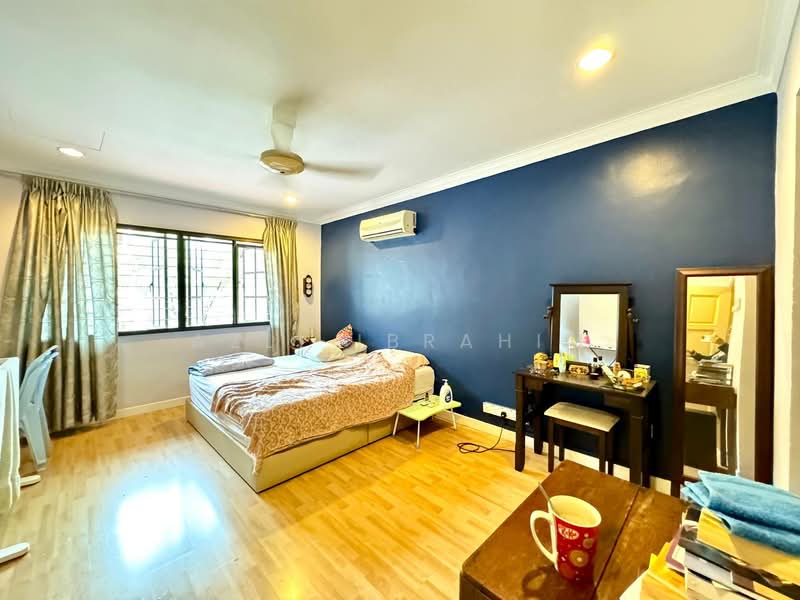 3-storey Terraced House for Sale in Bukit Antarabangsa (Ulu Kelang) - Azli Ibrahim - Bedroom - PropertyGuru.com.my