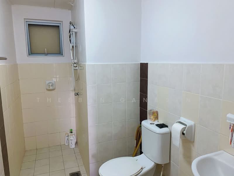 Servis Apartment untuk Dijual di Koi Kinrara - Theeban Ganasen - Bathroom - PropertyGuru.com.my