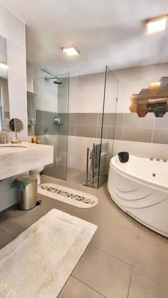 Mutiara Mas Mutiaras Mass untuk Untuk Dijual - RM 1,400,000, Mac 2026 - Bathroom - PropertyGuru.com.my