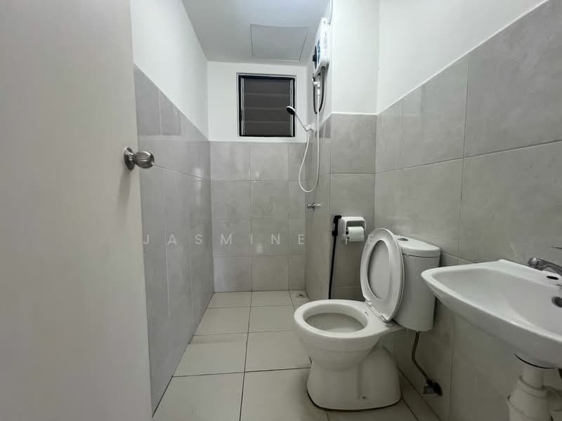 Condominium for Rent at TRI PINNACLE - Jasmine Teh - Bathroom - PropertyGuru.com.my