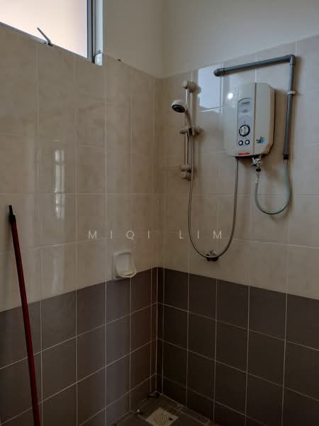 Apartment for Sale at Seri Bayu Resort - MiQi Lim - Bathroom - PropertyGuru.com.my