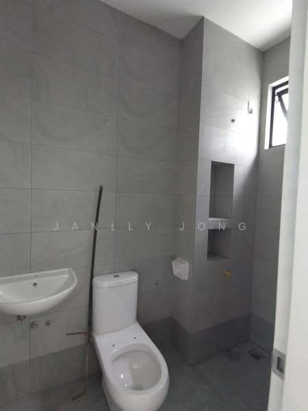 2-storey Terraced House for Sale in Setia Eco Gardens (Gelang Patah) - Janlly Jong - Bathroom - PropertyGuru.com.my