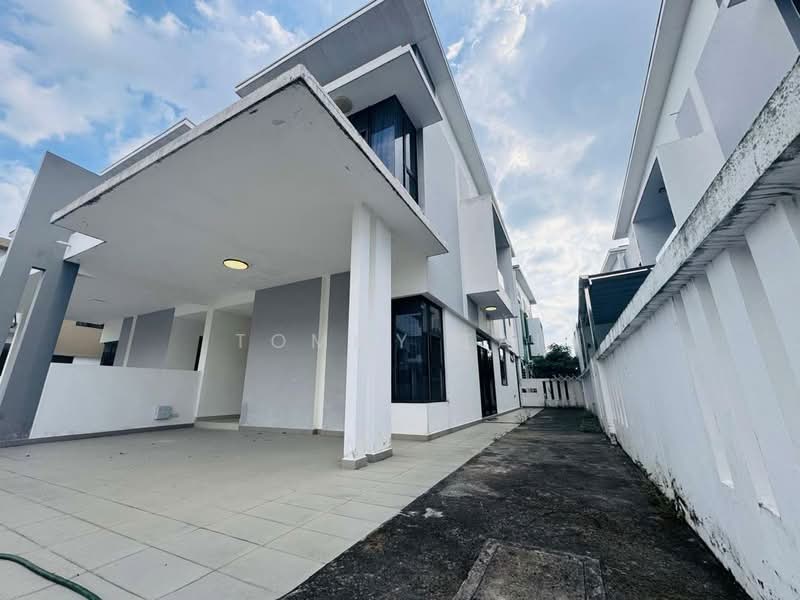 Cluster House for Sale in Bukit Indah 2 (Iskandar Puteri (Nusajaya)) - Tommy Tai - Exterior - PropertyGuru.com.my