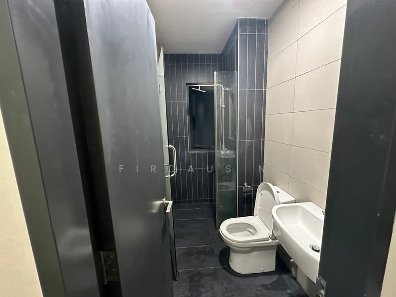 Aura Residence untuk Untuk Disewa - RM 2,300 /bulan, Mac 2026 - Bathroom - PropertyGuru.com.my