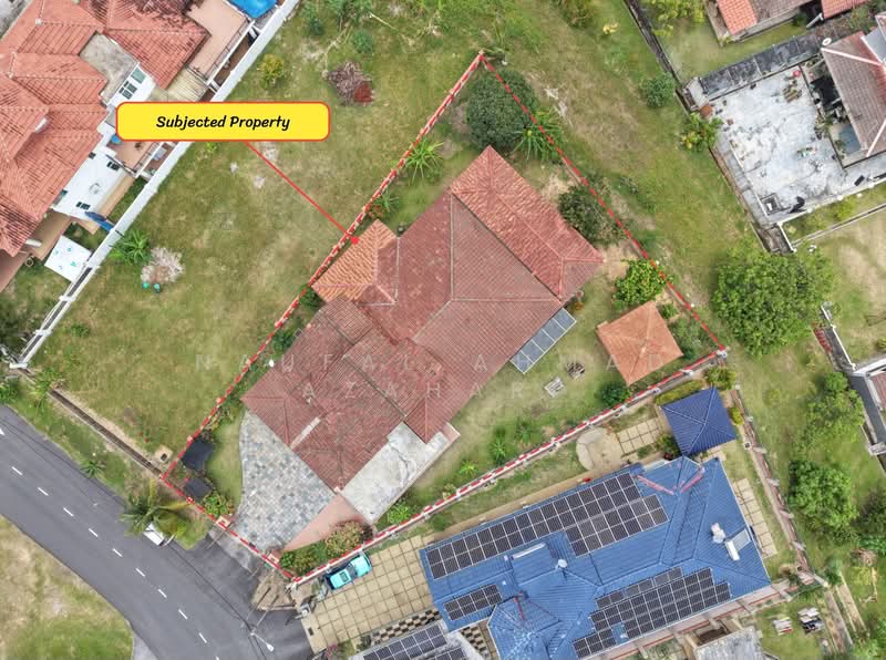 Bungalow for Sale in Lavender Heights (Senawang) - Naufal Ahmad Azahari - Drone view (Above zoom in) - PropertyGuru.com.my