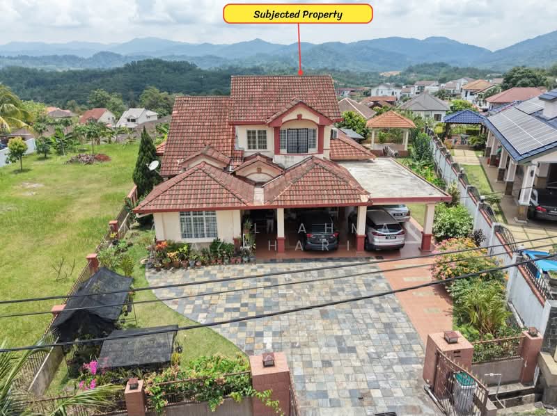 Bungalow for Sale in Lavender Heights (Senawang) - Naufal Ahmad Azahari - Drone view (Front zoom in) - PropertyGuru.com.my