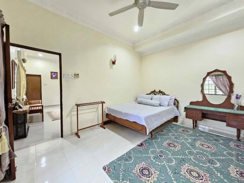Bungalow for Sale in Lavender Heights (Senawang) - Naufal Ahmad Azahari - Bedroom five - PropertyGuru.com.my
