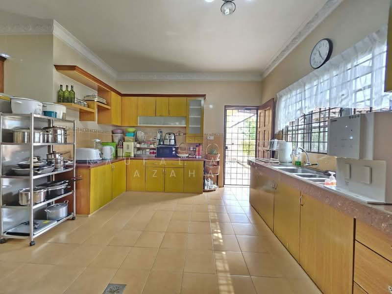 Bungalow for Sale in Lavender Heights (Senawang) - Naufal Ahmad Azahari - Kitchen area - PropertyGuru.com.my
