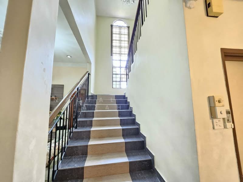 Bungalow for Sale in Lavender Heights (Senawang) - Naufal Ahmad Azahari - Stairs - PropertyGuru.com.my