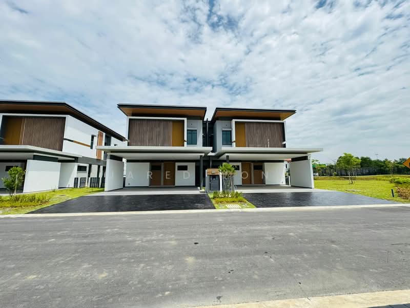 Semi-Detached House for Sale in Cyberjaya (Selangor) - Jared Wong - Exterior - PropertyGuru.com.my