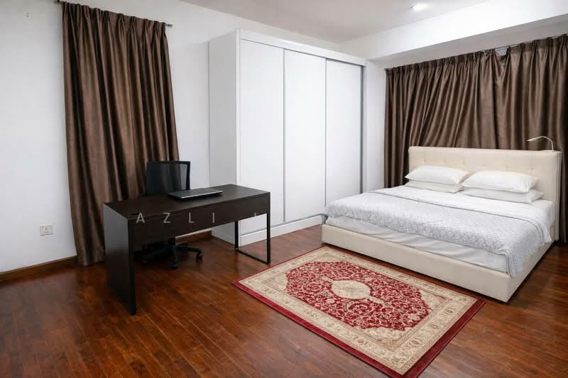 Condominium for Sale at Cyber Heights Villa - Azli Ibrahim - Bedroom - PropertyGuru.com.my