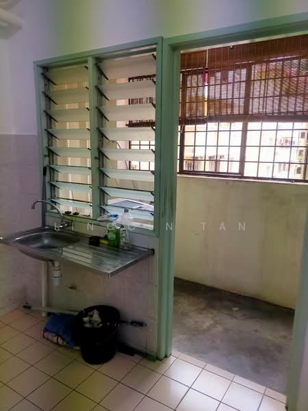 Pangsapuri untuk Disewa di D'Palma - Lincoln Tan - Balcony - PropertyGuru.com.my