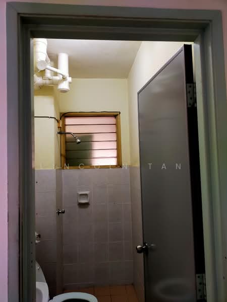 Pangsapuri untuk Disewa di D'Palma - Lincoln Tan - Bathroom - PropertyGuru.com.my