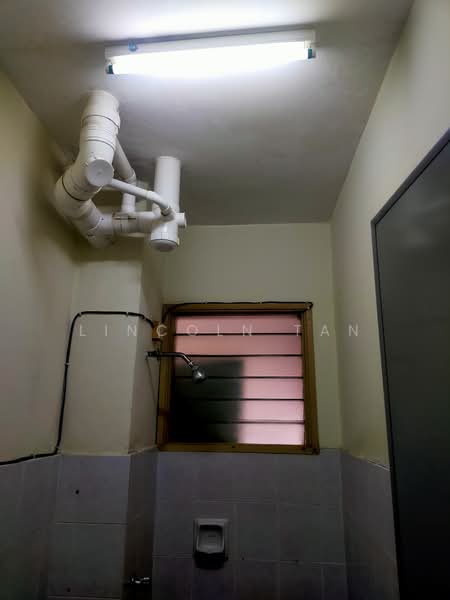 Pangsapuri untuk Disewa di D'Palma - Lincoln Tan - Bathroom - PropertyGuru.com.my