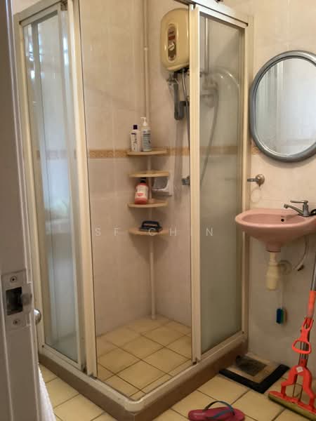 2-storey Terraced House for Sale in Puchong (Selangor) - SF Chin - Bathroom - PropertyGuru.com.my