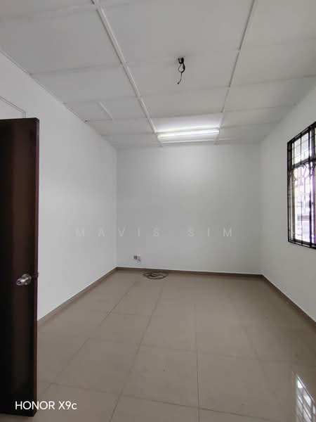 2-storey Terraced House for Sale in Taman Universiti Indah (Seri Kembangan) - Mavis Sim - PropertyGuru.com.my