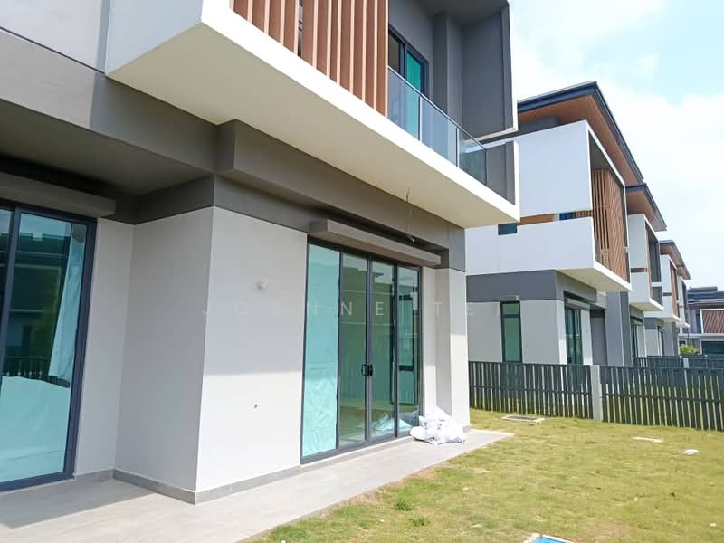 Semi-Detached House for Sale in Cyberjaya (Selangor) - Joanne Tei - Exterior - PropertyGuru.com.my