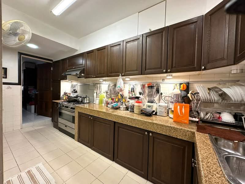 Taman Bukit Jobina untuk Untuk Dijual - RM 1,180,000, Mac 2026 - Kitchen - PropertyGuru.com.my