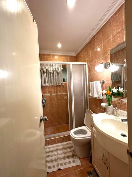 Taman Bukit Jobina untuk Untuk Dijual - RM 1,180,000, Mac 2026 - Bathroom - PropertyGuru.com.my