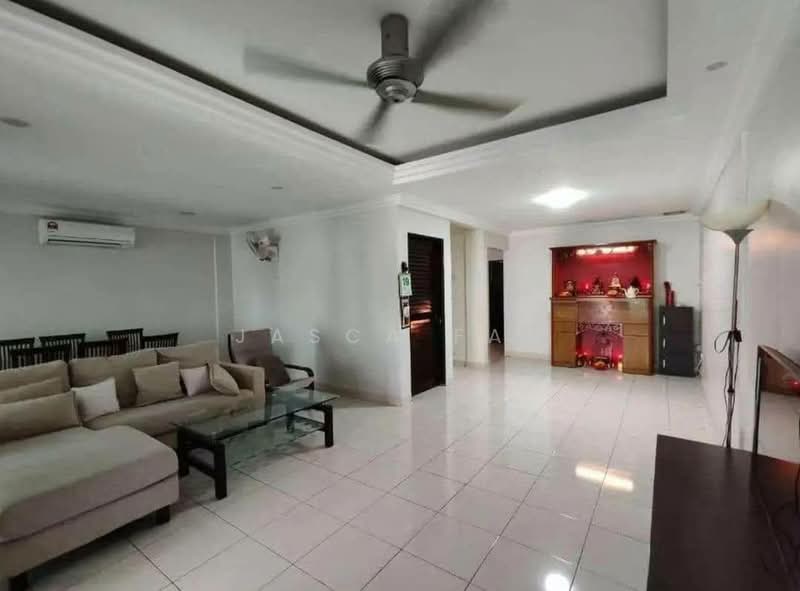 2-storey Terraced House for Sale in Johor Bahru (Johor) - Jasca Fan - Living Room - PropertyGuru.com.my