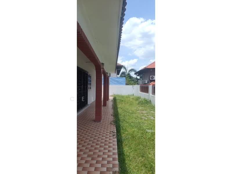 Semi-Detached House for Rent in Subang Jaya (Selangor) - Celia Tan - Exterior - PropertyGuru.com.my