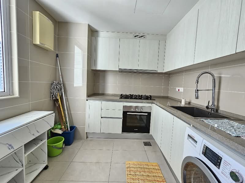 Paradiso Nuova (Merak Kayangan) untuk Untuk Dijual - RM 620,000, Mac 2026 - Kitchen - PropertyGuru.com.my