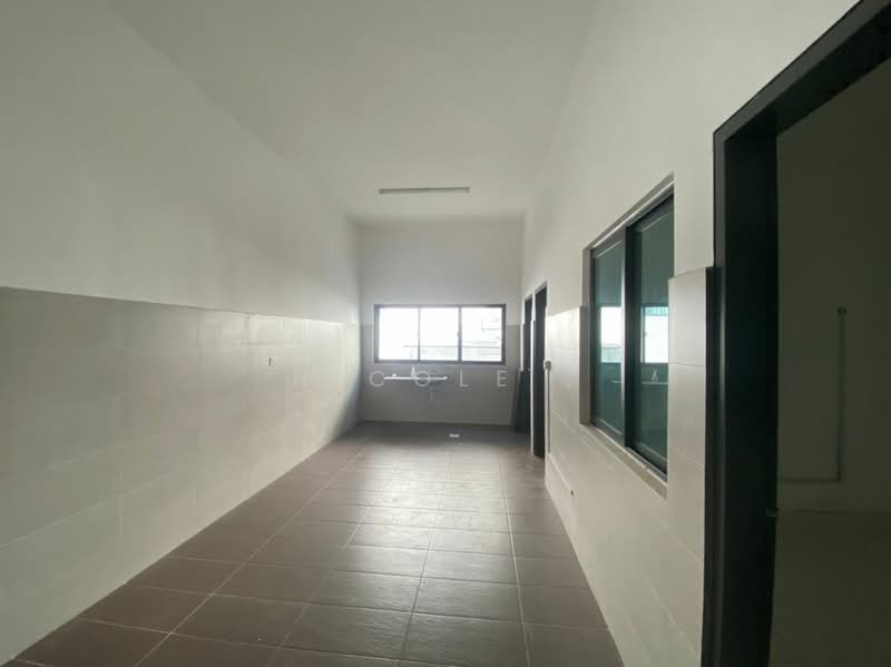 3-storey Terraced House for Sale in Selayang (Selangor) - Nicole . - Corridor - PropertyGuru.com.my