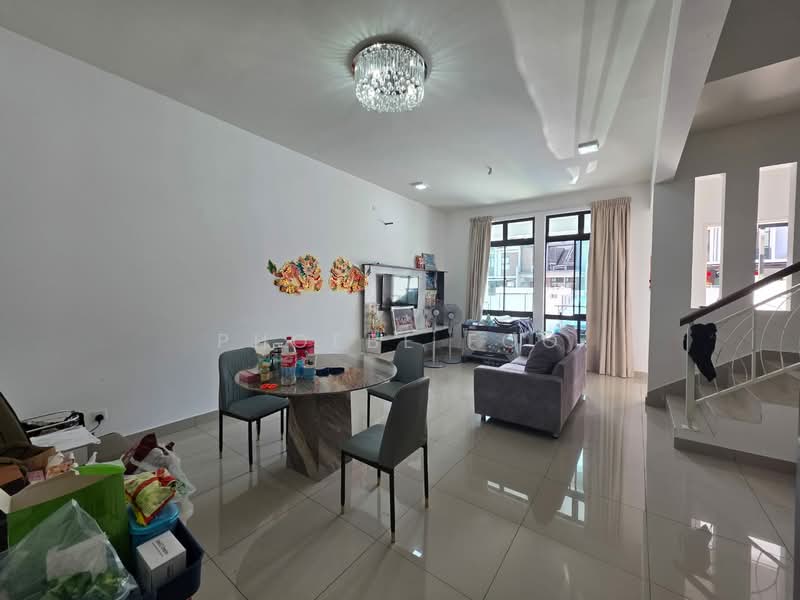 2-storey Terraced House for Sale in Taman Seri Austin (Tebrau) - Phoebe Foo - Living Room - PropertyGuru.com.my