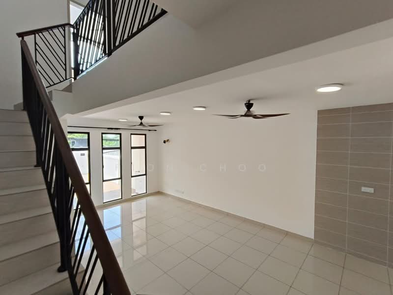 2-storey Terraced House for Rent in Taman Rinting (Masai) - Fion Choo - Living Room - PropertyGuru.com.my