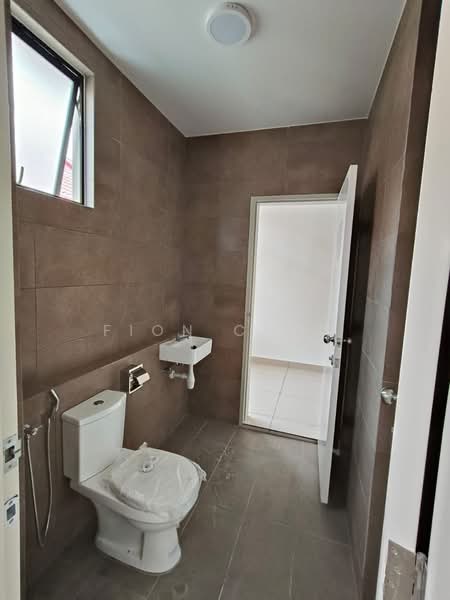 2-storey Terraced House for Rent in Taman Rinting (Masai) - Fion Choo - Bathroom - PropertyGuru.com.my