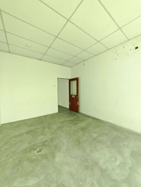 Semi-D Factory for Rent in Taman Perindustrian Cemerlang (Ulu Tiram) - Jiin Chai Lee - Interior - PropertyGuru.com.my