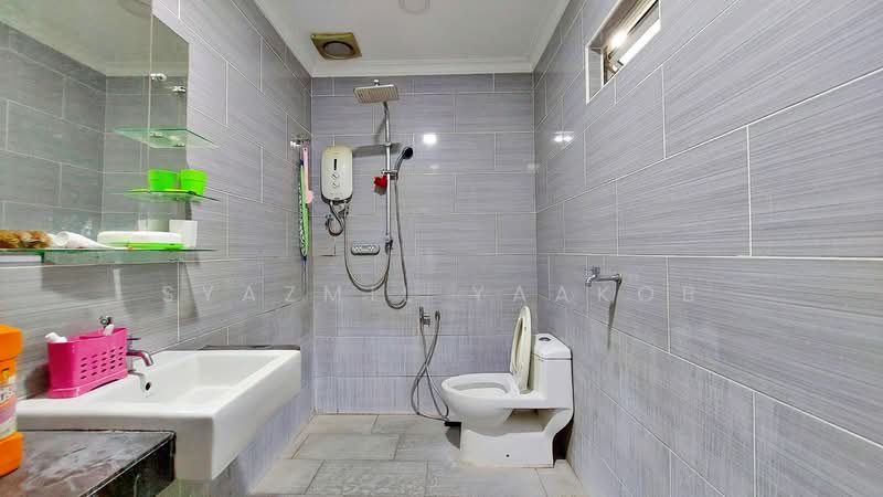 2-storey Terraced House for Sale in Taman Puchong Prima (Puchong) - Syazmil Yaakob - Bathroom 2 - PropertyGuru.com.my