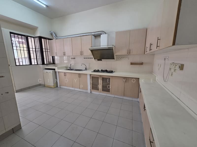 Rumah Teres 3 Tingkat untuk Dijual di Taman Esplanad (Bukit Jalil) - Cindy Lee Yoke Peng - Kitchen - PropertyGuru.com.my