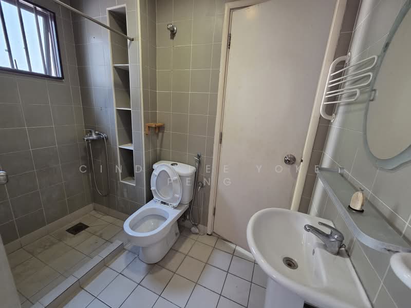 Rumah Teres 3 Tingkat untuk Dijual di Taman Esplanad (Bukit Jalil) - Cindy Lee Yoke Peng - Bathroom - PropertyGuru.com.my