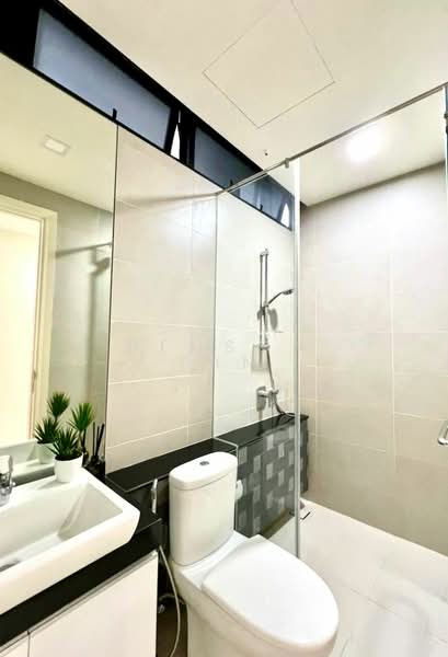 Setia V Residences untuk Untuk Disewa - RM 5,500 /bulan, Mac 2026 - Bathroom - PropertyGuru.com.my