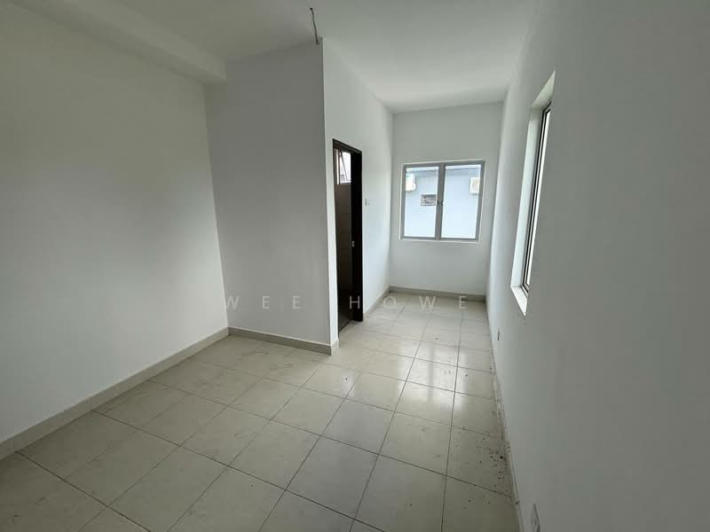2-storey Terraced House for Sale in Taman Nusa Damai (Pasir Gudang) - Wee Howe - Interior - PropertyGuru.com.my
