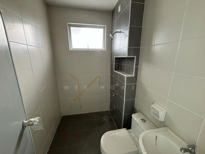 2-storey Terraced House for Sale in Taman Nusa Damai (Pasir Gudang) - Wee Howe - Bathroom - PropertyGuru.com.my